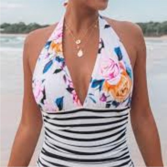 NWT CUPSHE FLORAL ONE PIECE SWIMSUIT 1X - Picture 3 of 10